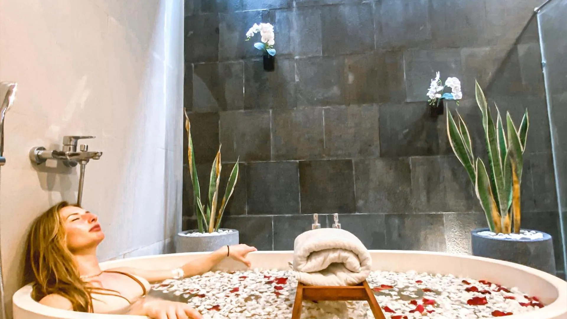 Puri Vatsalya - Private Villas Uluwatu Jimbaran  Hotel